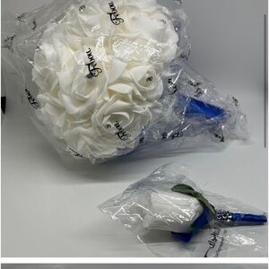 Matching Bridal Bouquet 💐 and men’s boutonnière